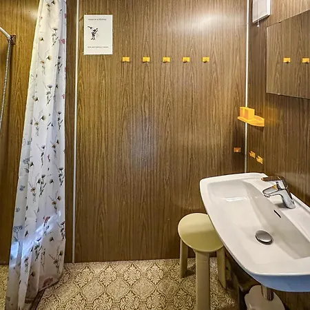 Amazing In Aakirkeby With Wifi Boderne