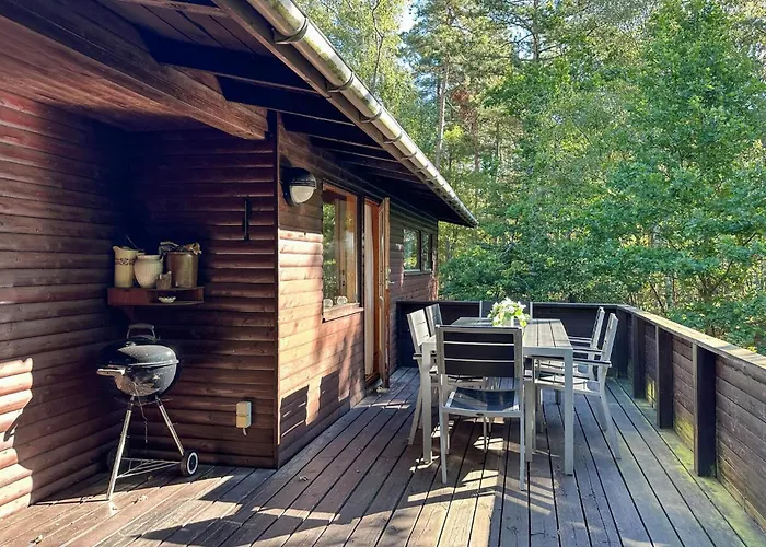 Amazing In Aakirkeby With Wifi Holiday home *