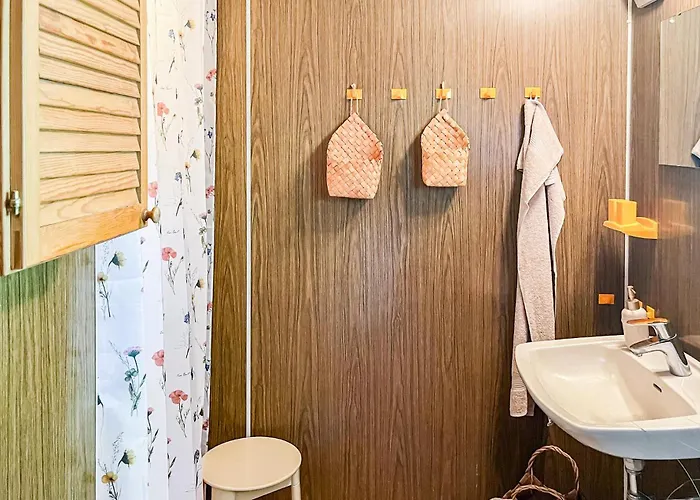 Amazing In Aakirkeby With Wifi Holiday home